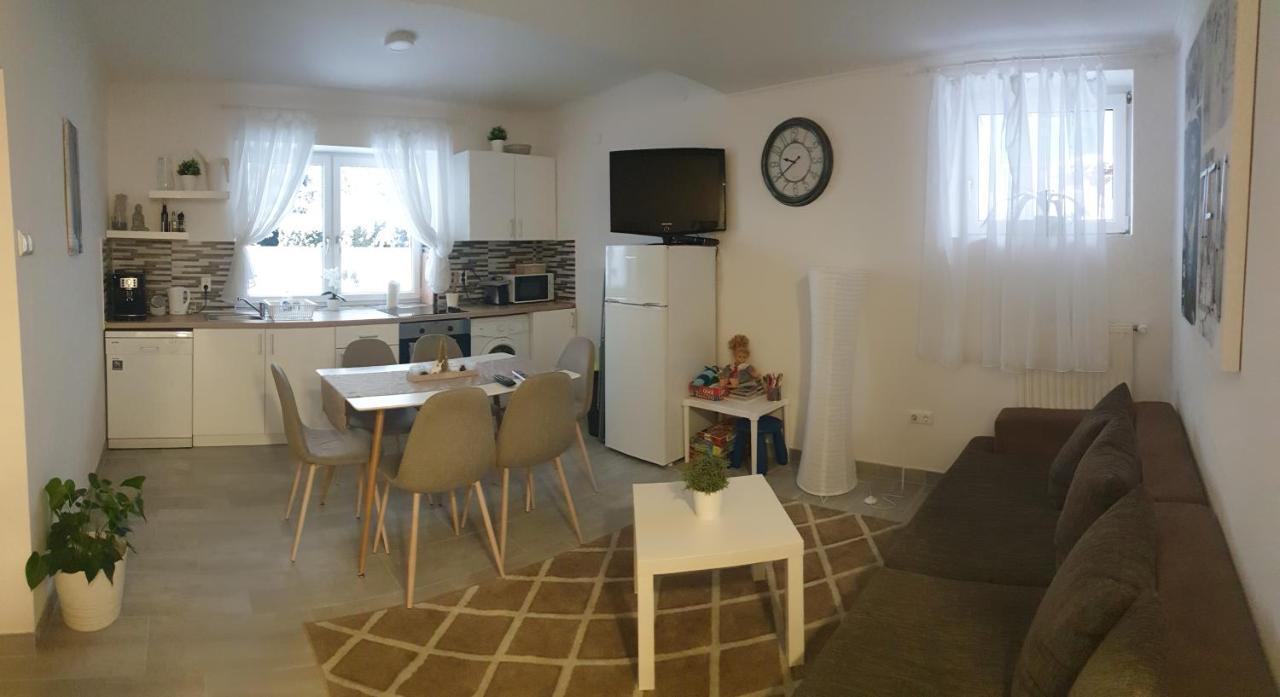 Mistel Apartman Bodensdorf Exterior photo